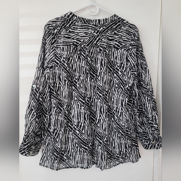 LOT of  Susan Graver Tops Size 1x Multi Colors Black, Lime, Red, Teal - Picture 3 of 6